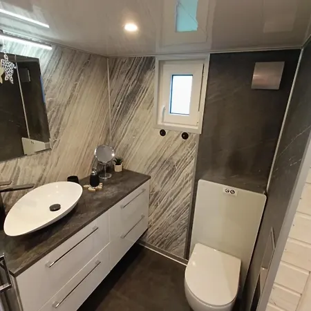 Tiny House Mit Saunafass Im Wendland *